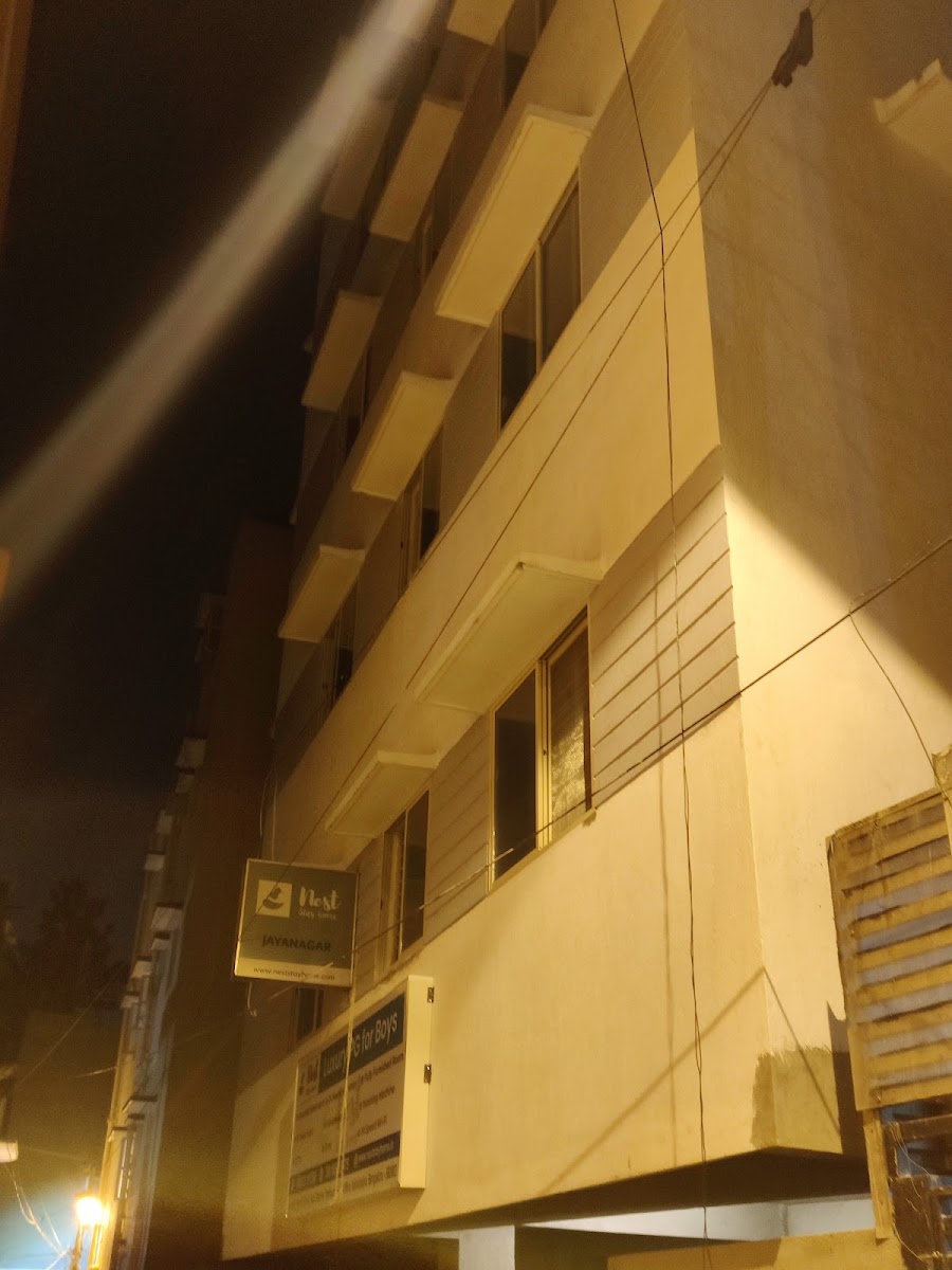 Nest Stay Home - Luxury PG for Boys in Kalasipalya, Bangalore – Boys PG in Bengaluru preview photo 2