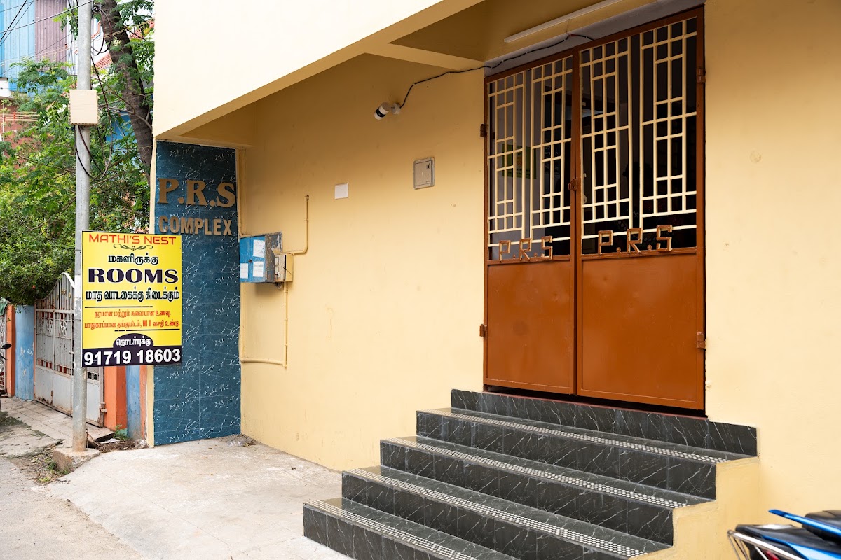 Mathi's Nest Ladies Hostel Trichy – Girls PG in Tiruchirappalli preview photo 2