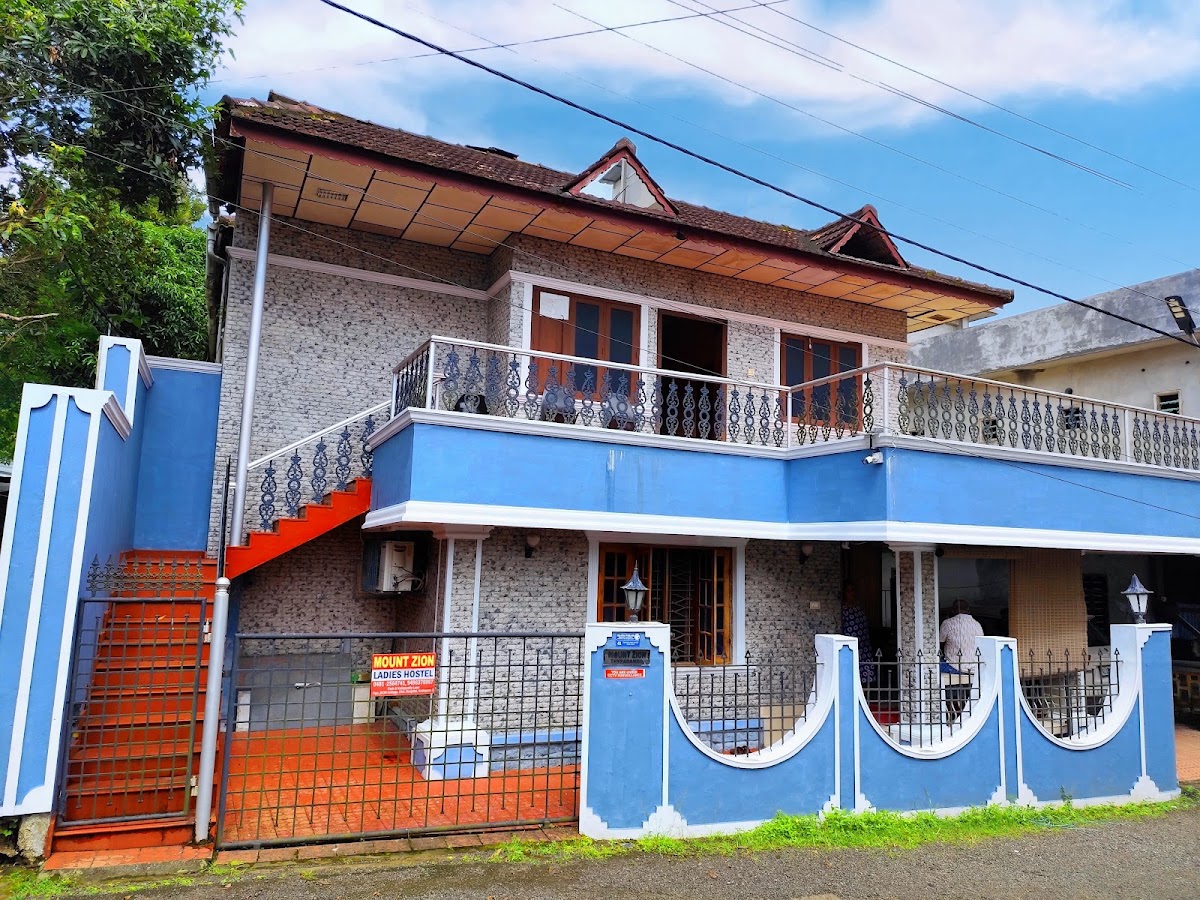 MOUNT ZION LADIES HOSTEL – Girls PG in kottayam photo 1