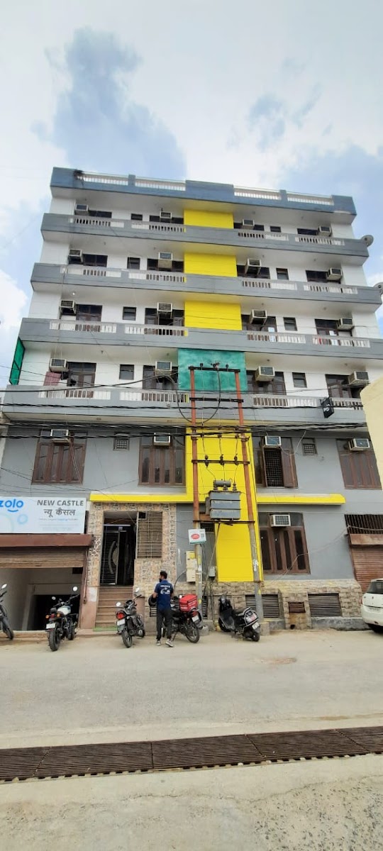 Zolo Newcastle PG in Sector 104 Noida
