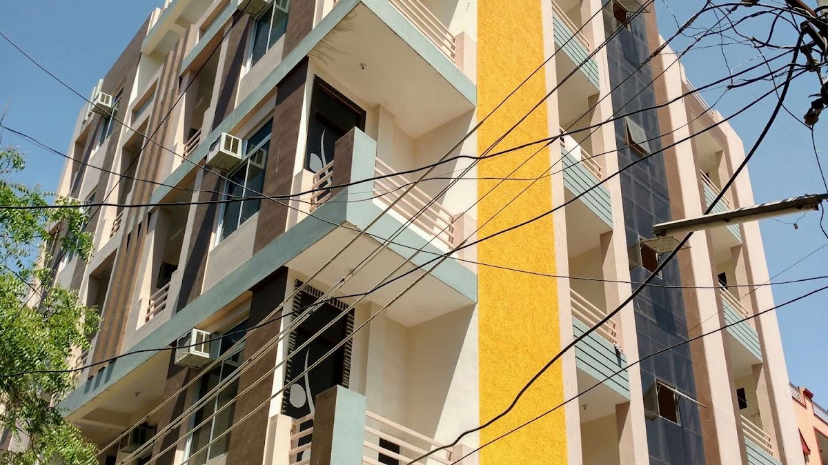 Paradise Girls & Boys Hostel