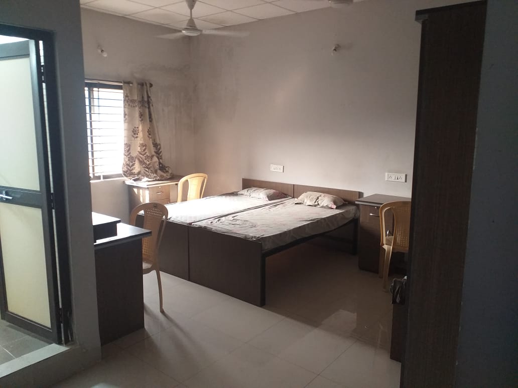 SHIVALAY GIRLS HOSTEL preview 1