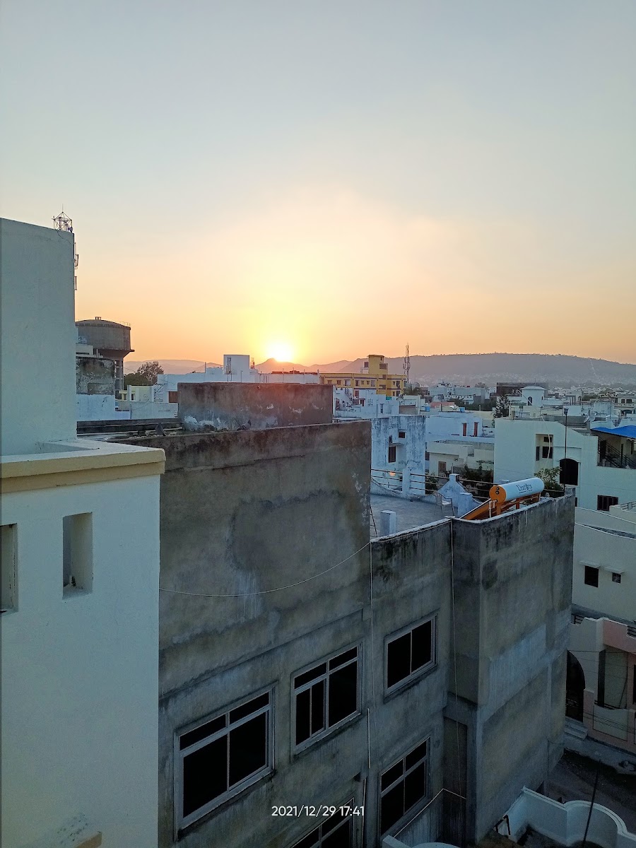 Keshav Madhav Girls Hostel – Girls PG in Udaipur photo 1
