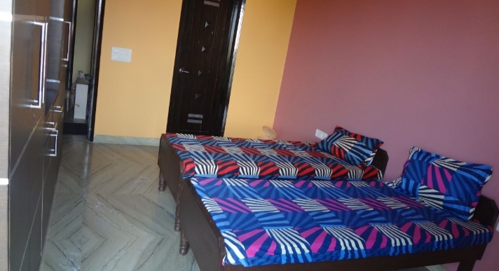PG for Boys,Noida