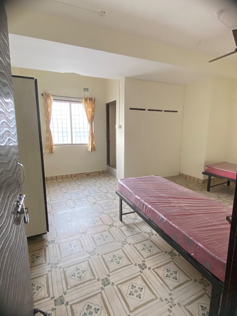 Aparaajitha Girl's Hostel - RTC X Roads preview 1