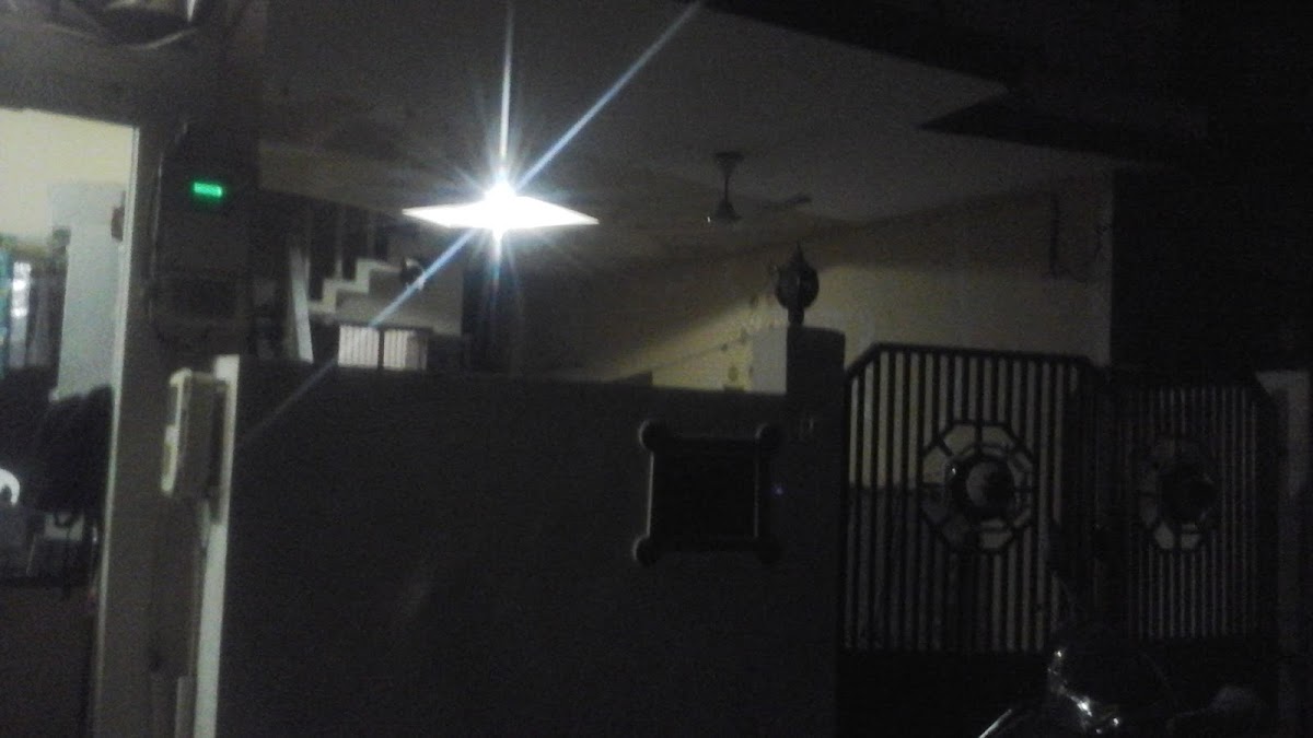 Neelam Villa Girls Hostel. – Girls PG in Agra preview photo 1
