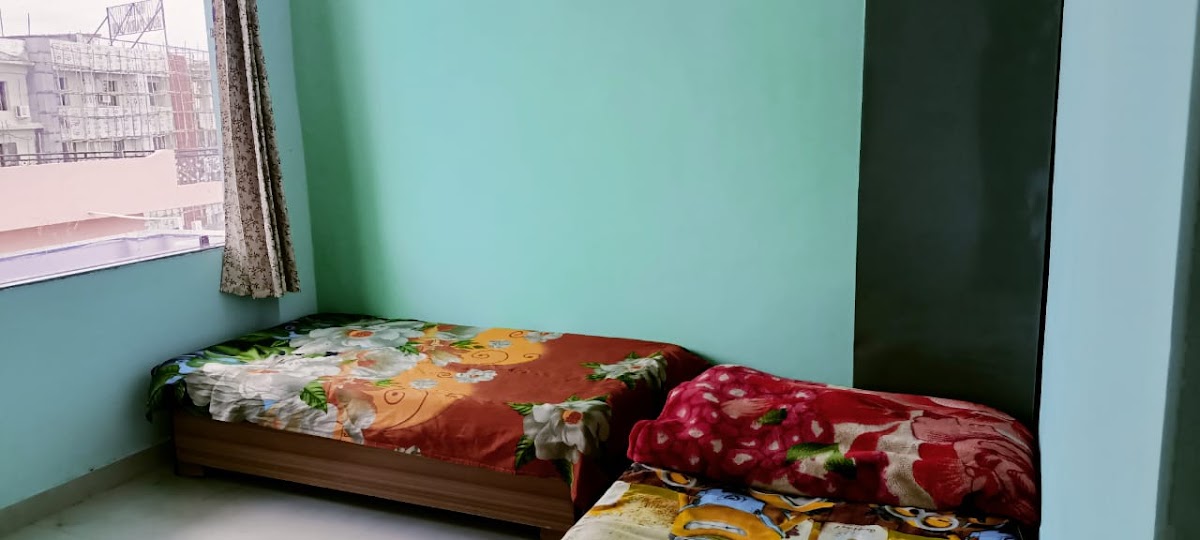 Roop Girl PG @500 @GMS Road – Girls PG in Dehradun preview photo 1