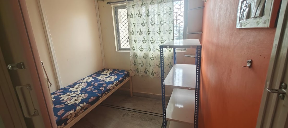 PRAGATHI EXECUTIVE GIRLS HOSTEL preview 1