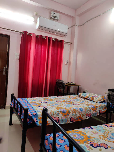 Navya Girls Hostel – Girls PG in Gwalior preview photo 1