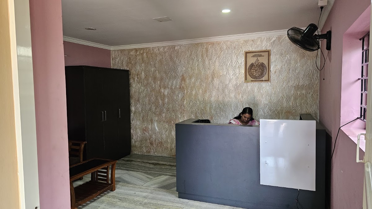 RELAX INN LADIES HOSTEL – Girls PG in Kochi preview photo 2