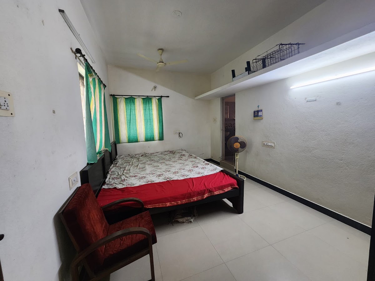 Adhithya Paying Guest Rooms for Women preview 1