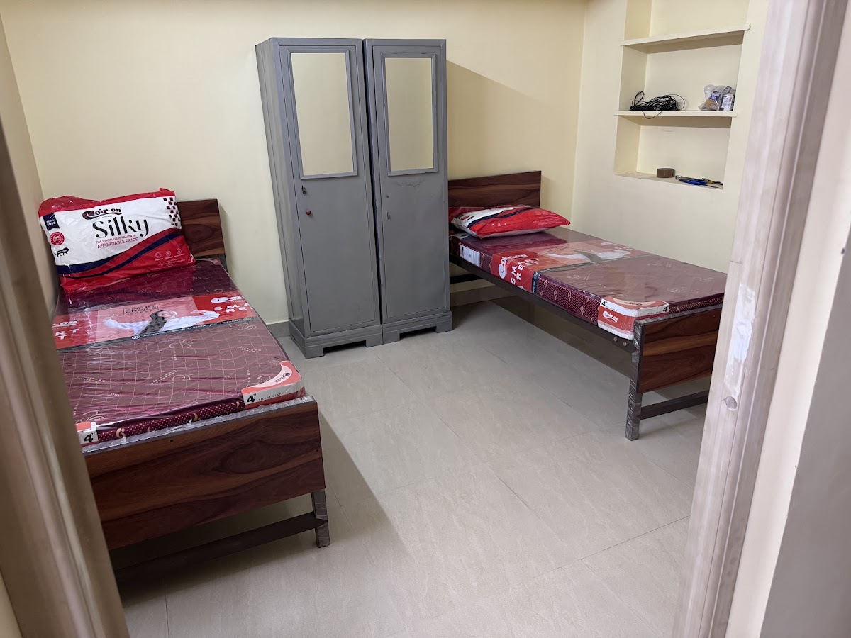 Skyhome girls PG/Hostel preview 1
