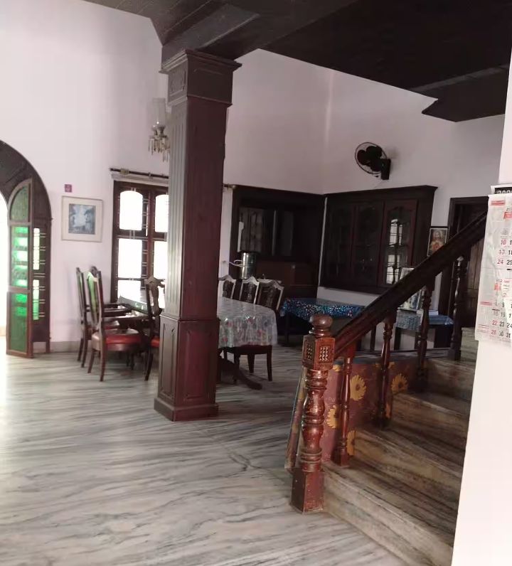 Ushus Ladies Hostel Kaloor – Girls PG in Kochi preview photo 1