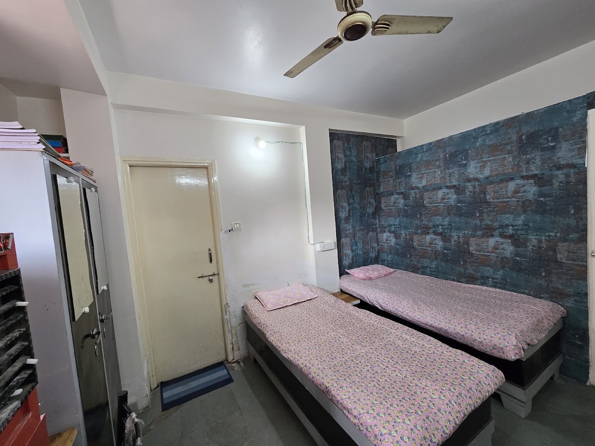 Saanvi Homes Girls PG/Hostel
