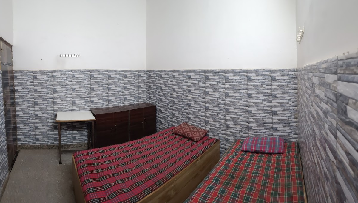 SAVITA PG/HOSTEL FOR GIRLS AND BOYS – Co-ed in Raipur preview photo 1