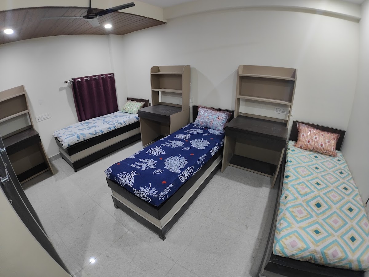 Shree Palace Gem Girls Hostel – Girls PG in Bhopal preview photo 1