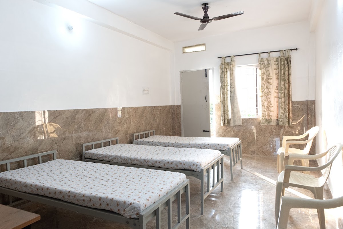 surya mens hostel /boys/ PG / hostel / mansion/ in saravanampatti, coimbatore. preview 1
