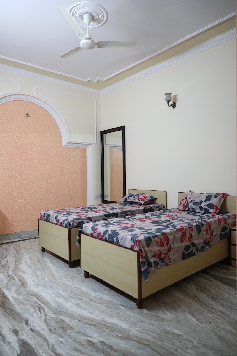 Daivik Girls PG – Girls PG in Delhi preview photo 1