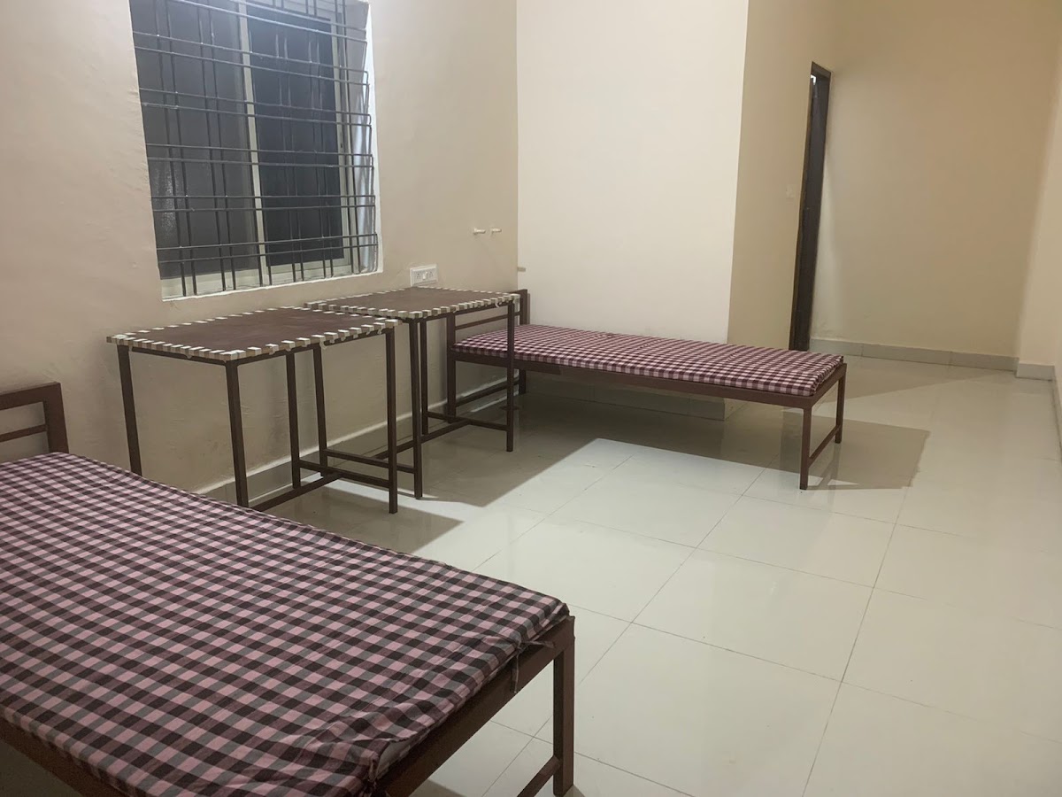 SHARMA BOY'S HOSTEL ANAND NAGAR – Boys PG in Bhopal preview photo 1