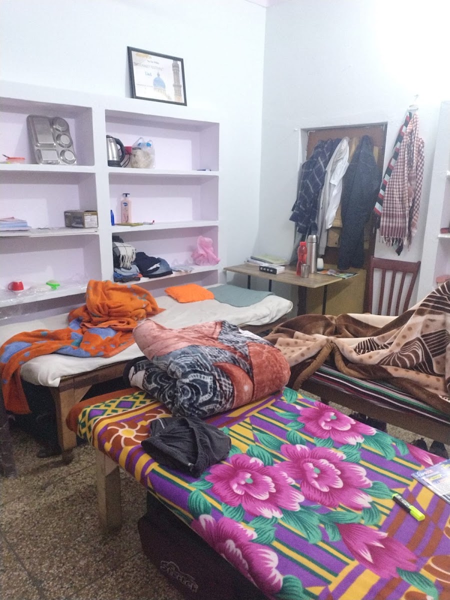 Savitri Boyes P G - Boys PG | Affordable Boys PG| Best Boys PG Near me Mumfordganj Prayagraj – Boys PG in Prayagraj preview photo 2