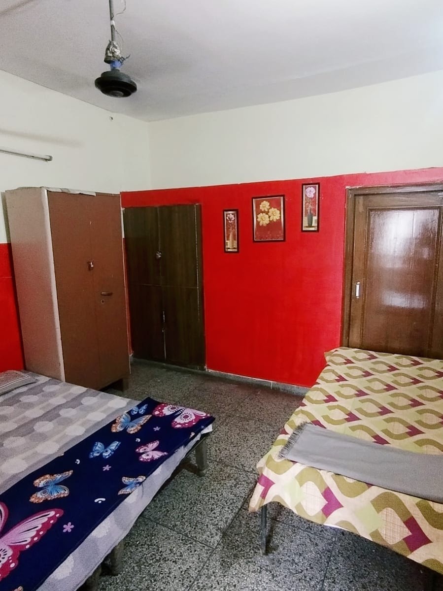 Shri RD PG House mohali preview 1