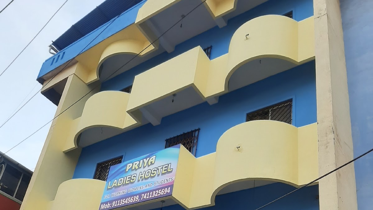 Royal Inn Boys Hostel – Boys PG in Mangaluru preview photo 2