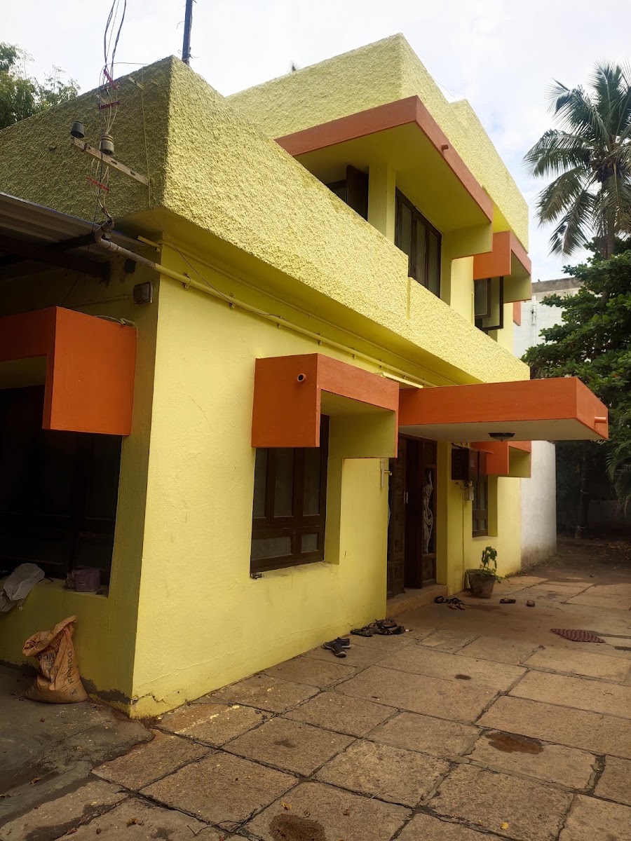 GANESH LADIES HOSTEL