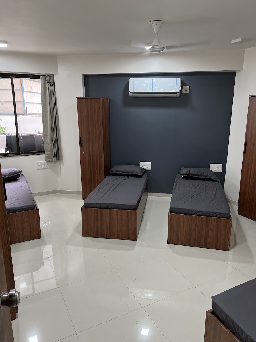SHIV SHANKAR BOYS PG & HOSTEL preview 2