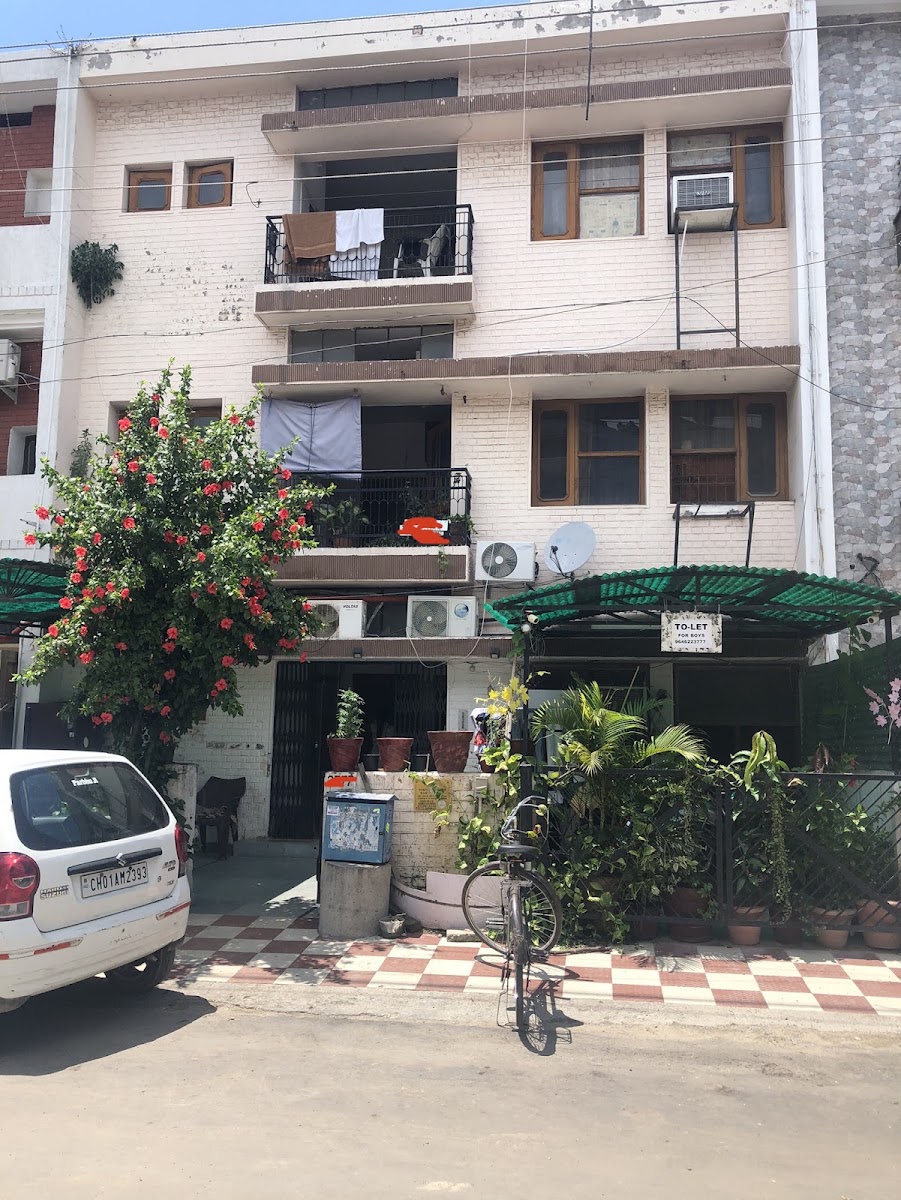 Saini PG for boys in Sector 35c Chandigarh. preview 2