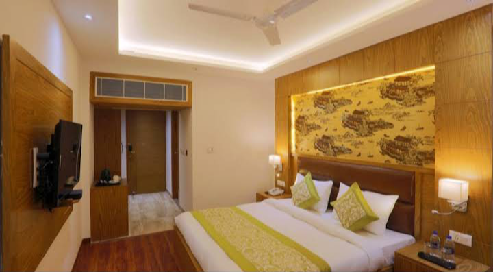 Pg.accomd for 4 girls in santacruz East Mumbai – Girls PG in Mumbai preview photo 1