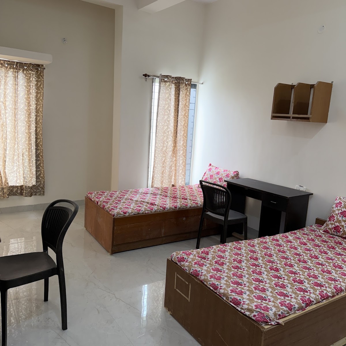Samarpan Girls Hostel – Girls PG in Bhopal preview photo 1