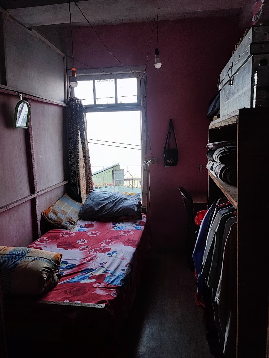 Fel Fel Boys Hostel – Boys PG in Aizawl preview photo 1