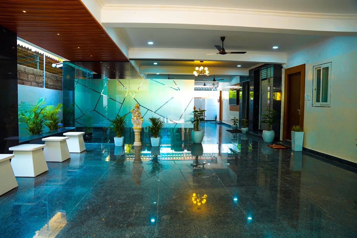 Sr Homes Women's Pg Hostel preview 2
