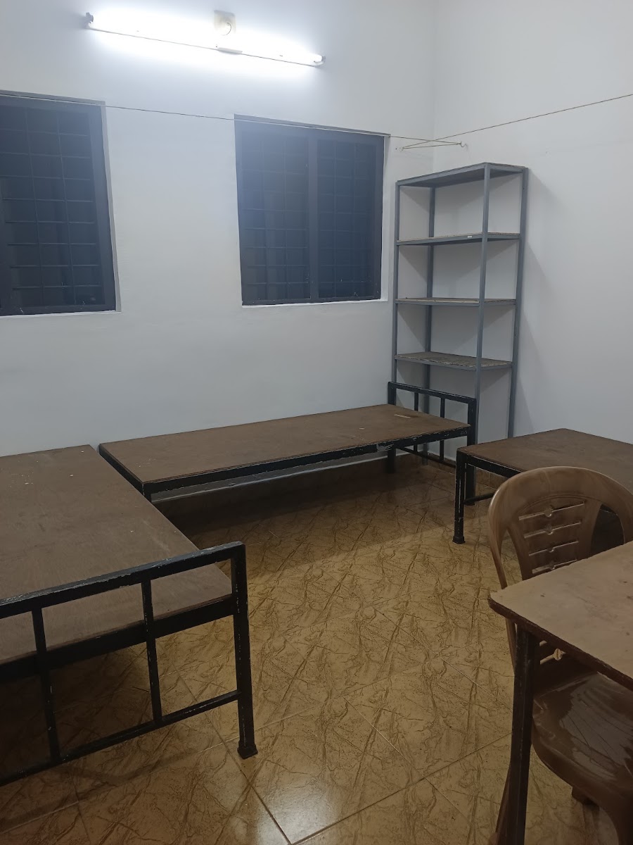 KUNNATH GIRLS HOSTEL(Brilliant supervised Hostel) – Girls PG in kottayam photo 1