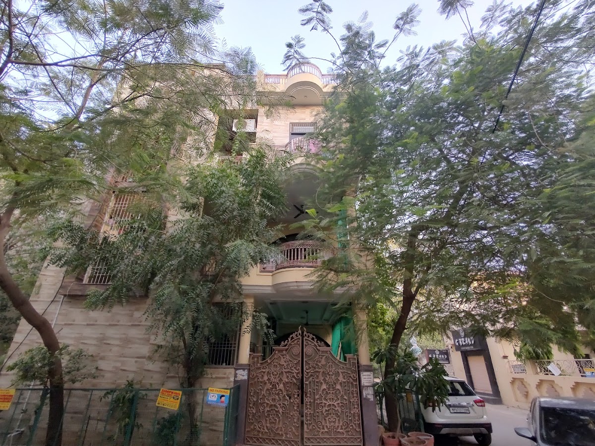 Luxurios and Safe girls P. G and Hostel – Girls PG in Gwalior preview photo 2