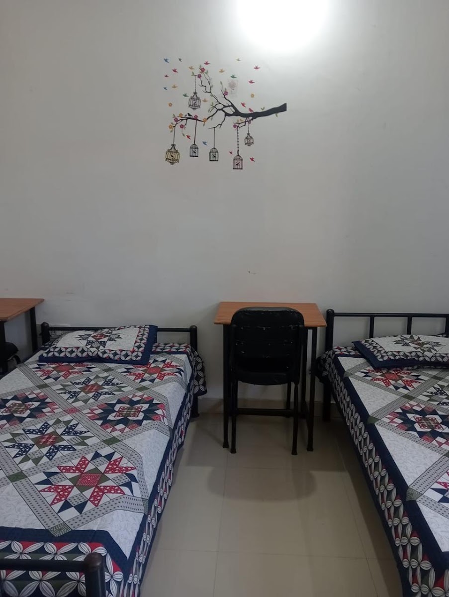 Best Girls Hostel In Gwalior - Surbhi Plaza Girls Hostel – Girls PG in Gwalior preview photo 1
