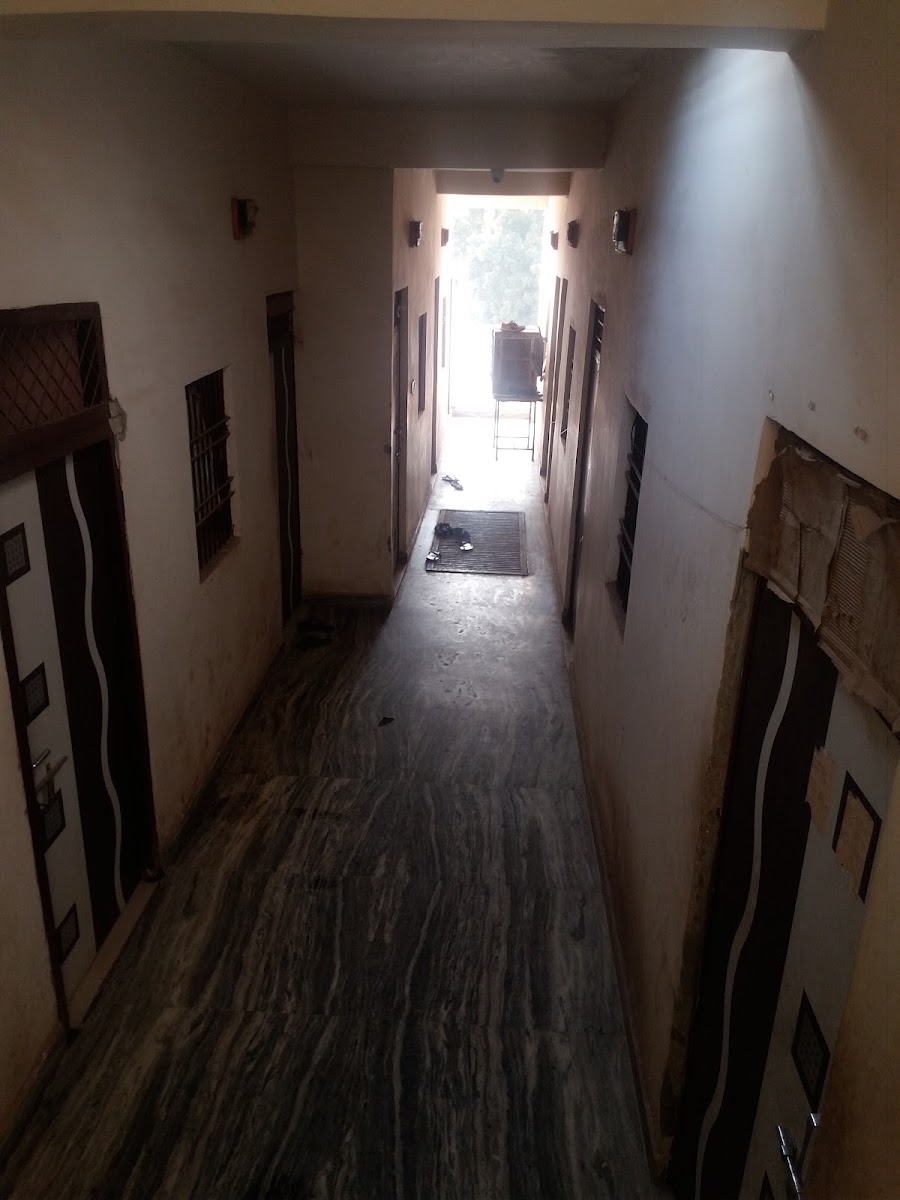 Chauhan Boys Hostal – Boys PG in Gwalior preview photo 1