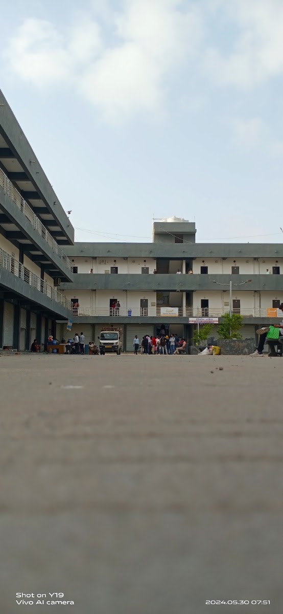 Sarathi Hostel / Boys PG Hostel / 2/3 Bed Sharing Rooms / Hostel with Student Accomodation – Boys PG in Rajkot preview photo 2