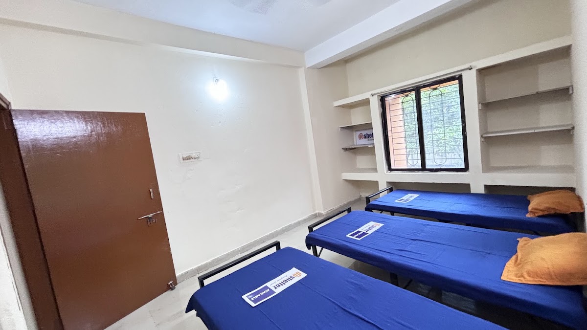 GoShelter 029 Pool View preview 1