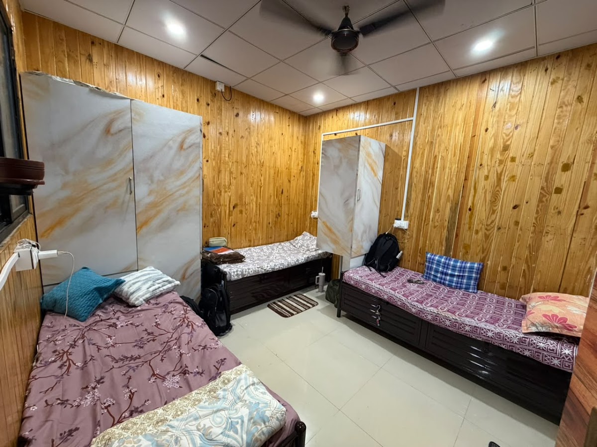 Swamini Girls Hostel (P.G) preview 2