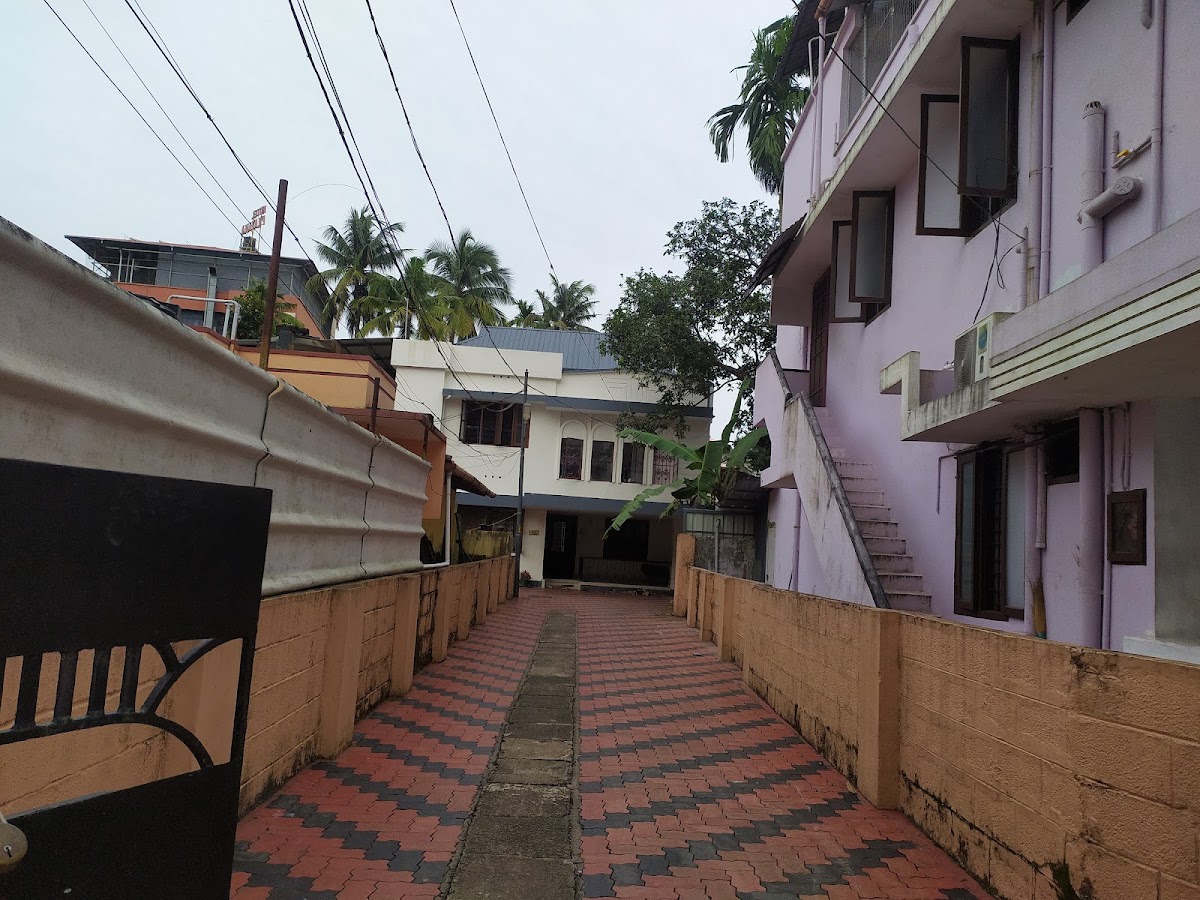 Heaven of love ladies hostel – Girls PG in Kochi preview photo 2