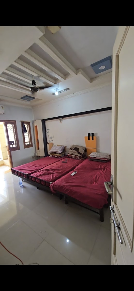 Krushnam boys hostel & pg 2 – Boys PG in Rajkot preview photo 1