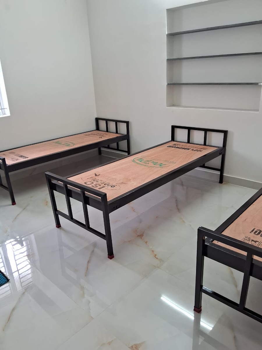 WHITE CASTLE Home Stay /Ladies Hostel /PG in Coimbatore – Girls PG in Coimbatore preview photo 2