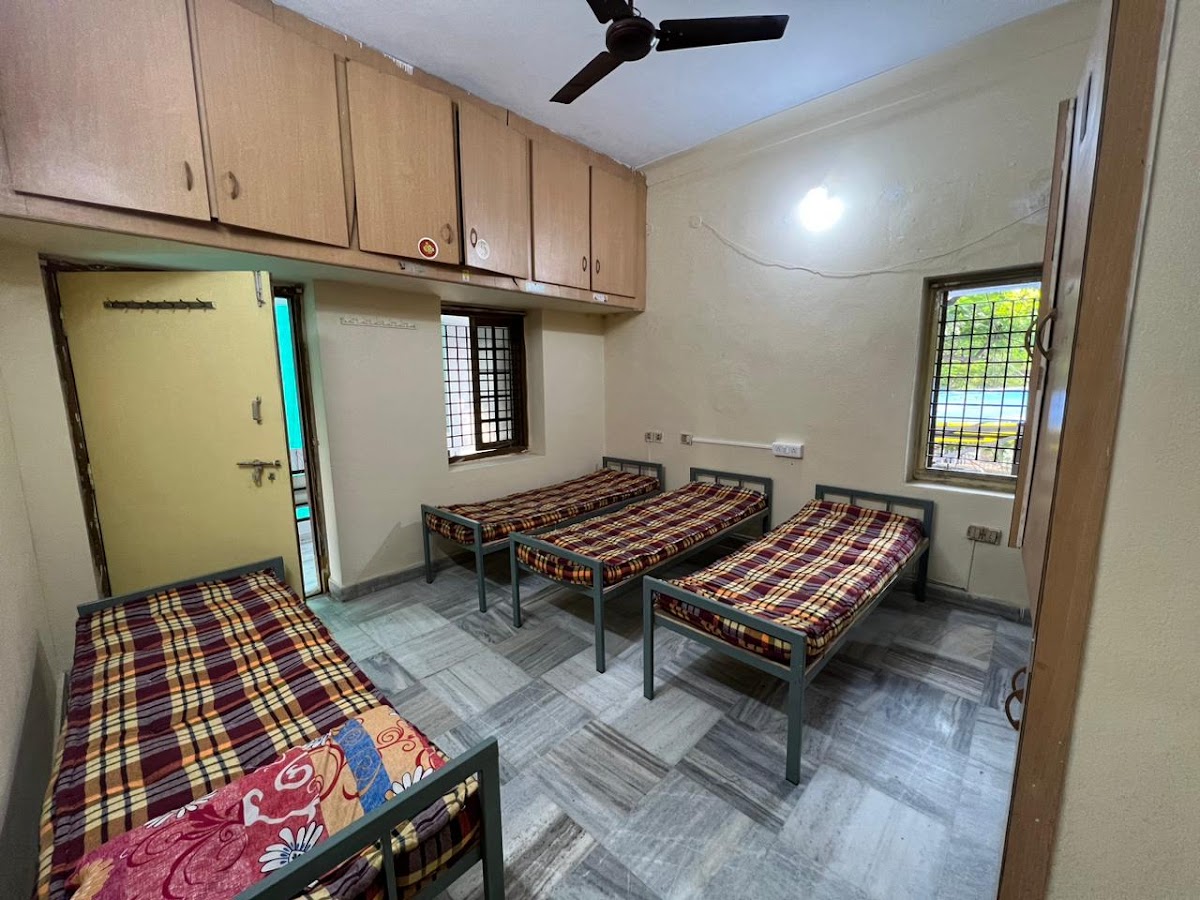 ARK Hostels preview 2