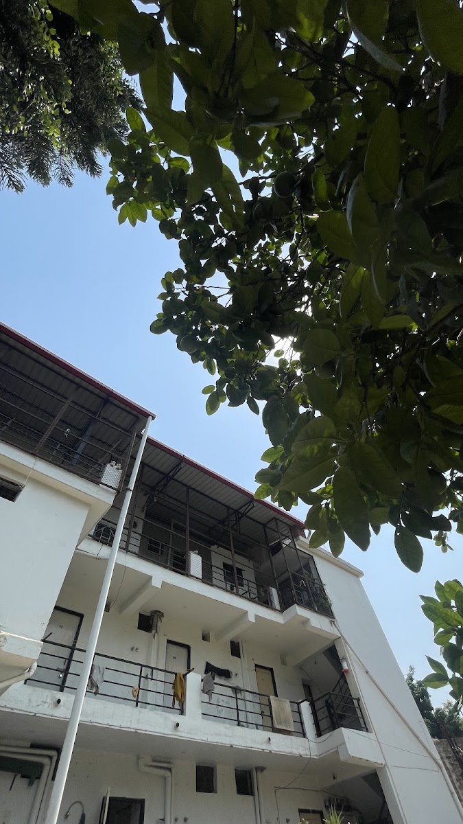 Affordable Rooms for Girls/Boys/Co-Ed – Co-ed in Dehradun preview photo 1