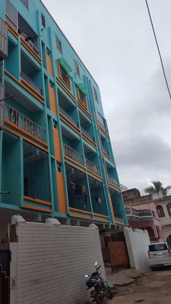 Apna Boys Hostel
