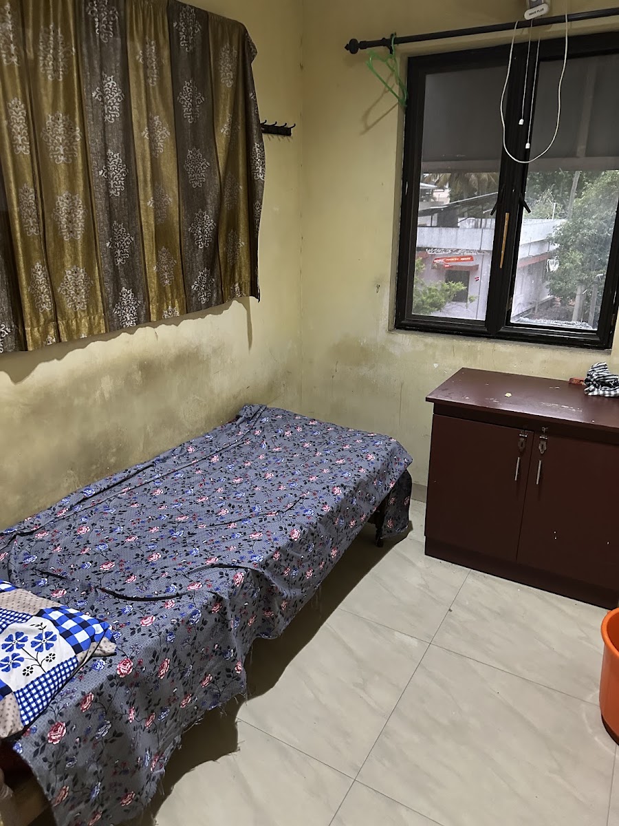TRINITY PAYING GUEST FOR GENTS Edappally