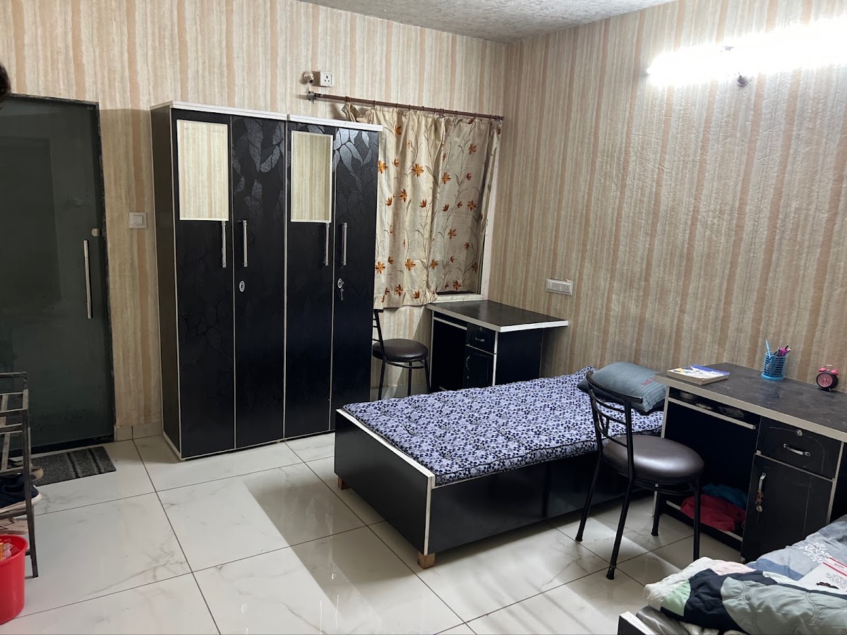 JS Girls Hostel preview 1