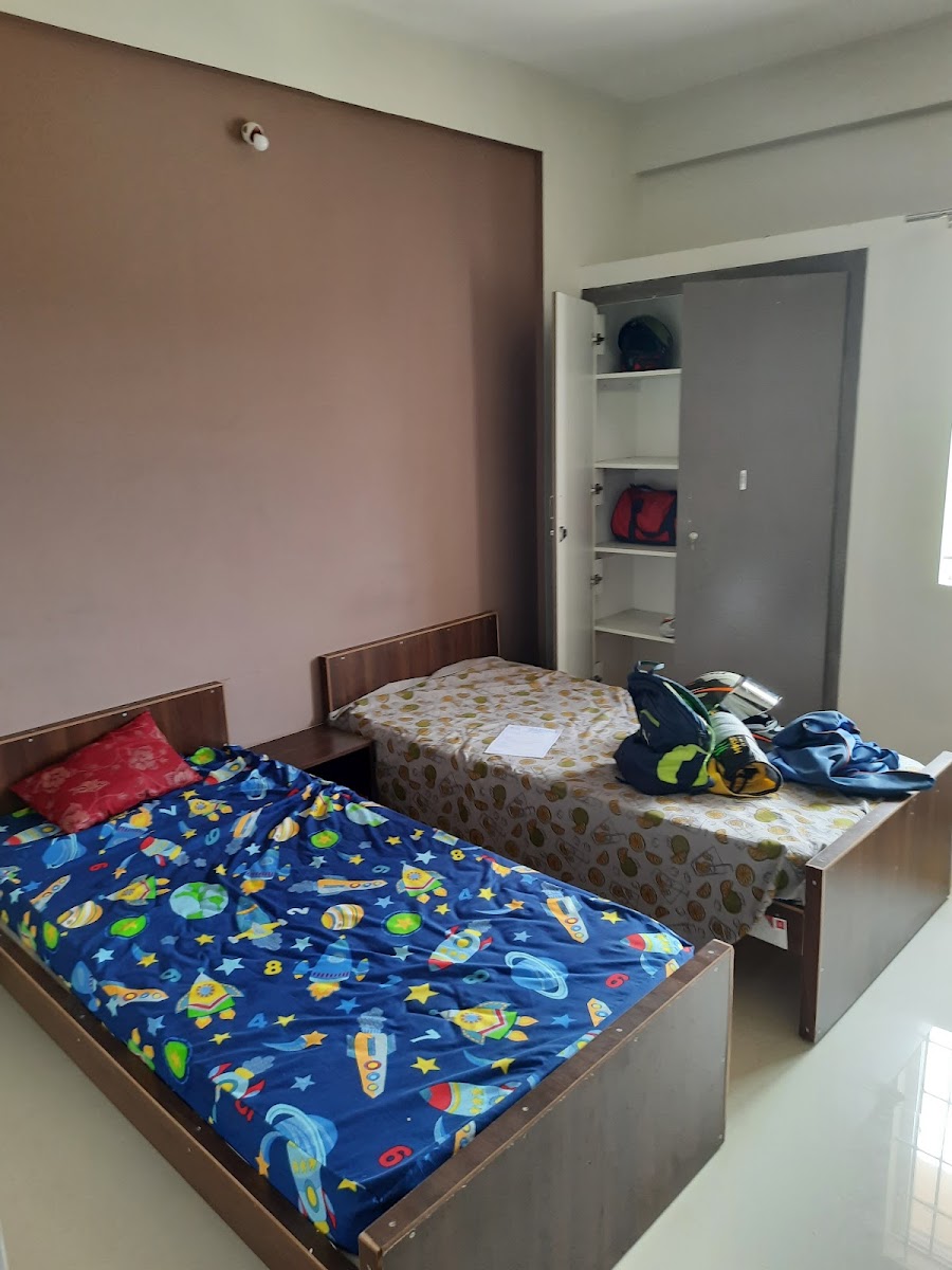 Roots Men's Hostel preview 2