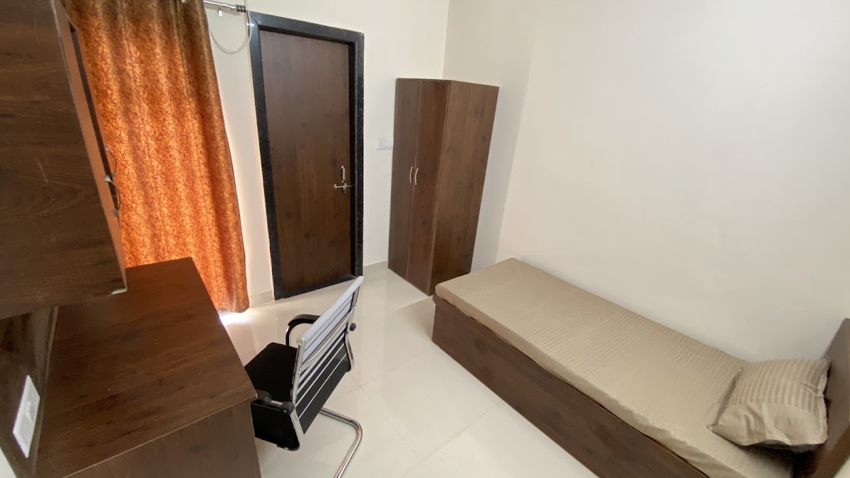 VK RESIDENCY,BOYS HOSTEL – Boys PG in Kota preview photo 1